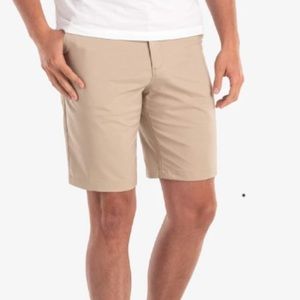 JOHNNIE-O MULLIGAN PREP-FORMANCE SHORTS